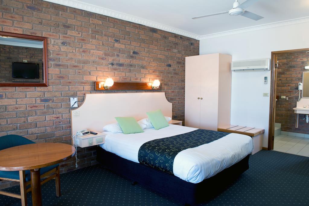 Travellers Rest Motor Inn スワン・ヒル エクステリア 写真