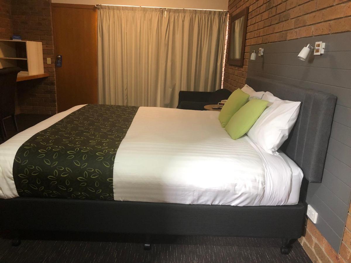 Travellers Rest Motor Inn スワン・ヒル エクステリア 写真